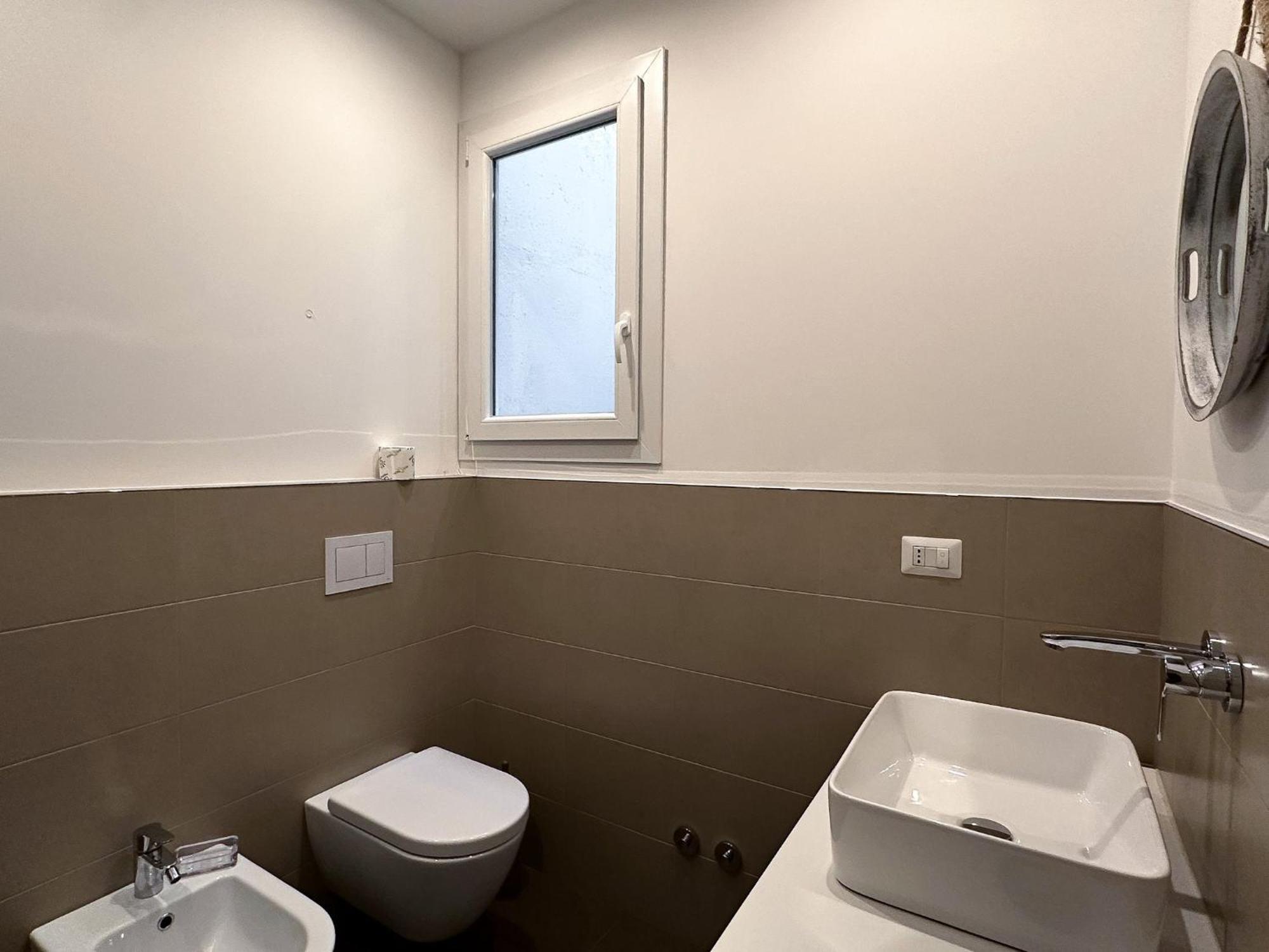 Ca Belverz Center Town Apartment เบลลาโจ ภายนอก รูปภาพ